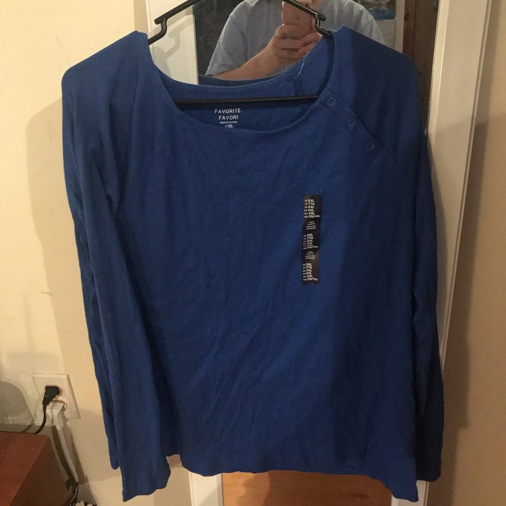 New GAP long sleeved women’s top